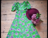 Vintage psychedelic bright floral green maxi long prairie gunne sax style dress