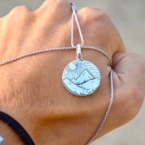 Cool Men's Jewellery Serenity Pendant with chain image 3