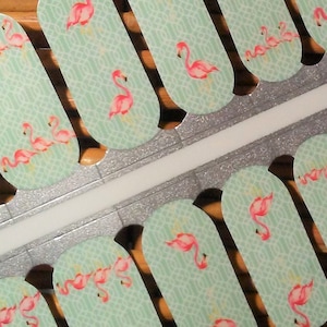 Flamingos Nail Wraps Made with Real Nail Polish for an Instant Manicure