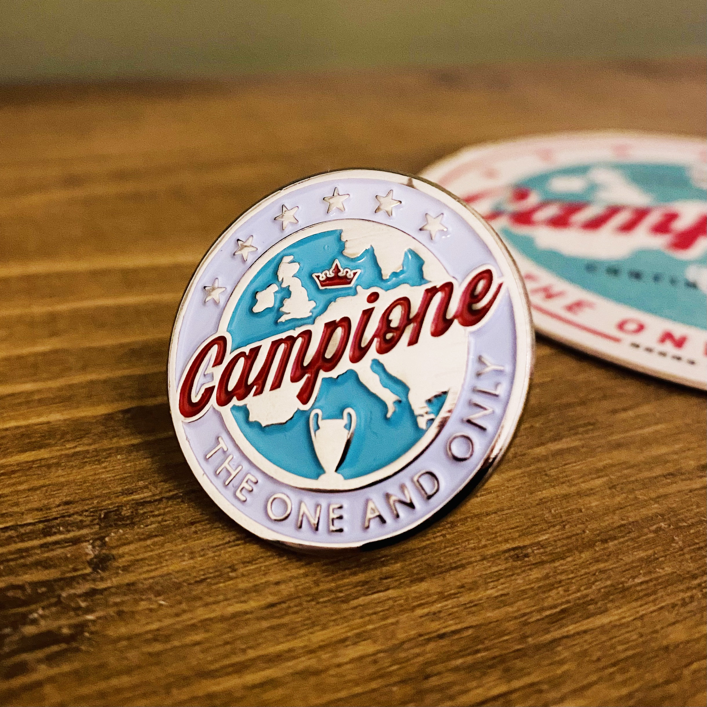 LFC ピンバッジ - カンピオーネ - Etsy 日本