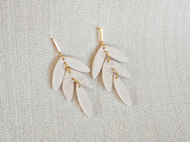 Ivory Leaf Earrings ǀ Wedding Vine Earrings ǀ Leaf Bridal Earrings ǀ Bridesmaids Bridal Earrings image 4