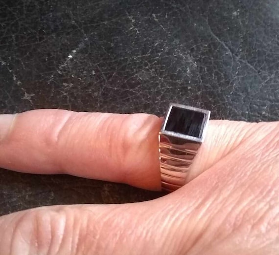 【最終値下げ】 SYKIA Stone Square Pierce onyx Amazon.com: Faceted Square Black Onyx Stone Ring 925