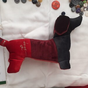 TOY DOG