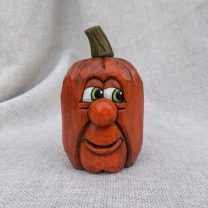 Wood Whittling Halloween Characters - Hand Carved Wooden Pumpkin Head Figurine - Halloween Gifts - Pumpkin Man - Wood carvings for fall
