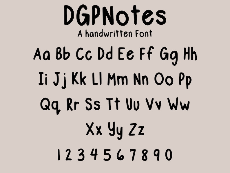 K&ouml;nnte beinhalten: Ein handgeschriebenes Alphabet in Schwarz auf hellgrauem Hintergrund. Die Schriftart hei&szlig;t "DGPNotes". Das Alphabet umfasst Gro&szlig;- und Kleinbuchstaben sowie die Zahlen 0-9.