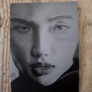 Hyunjin (face) from Stray Kids pencil Stetch