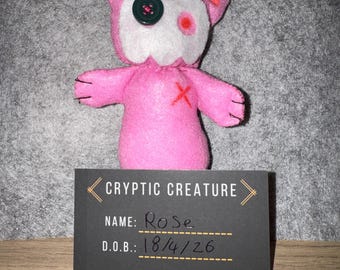 Peluche de Criatura Críptica - Rosa