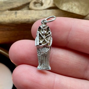 Vintage solid silver sarcophagus charm. Vintage mummy charm. Vintage sarcophagus charm. Mummy tomb. Ancient Egyptian pharaoh sarcophagus