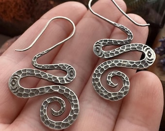 Hill tribe silver earrings. Vintage silver squiggle earrings. Snake style earrings. Boho hook earrings. Hippie witch. Statement drop earring