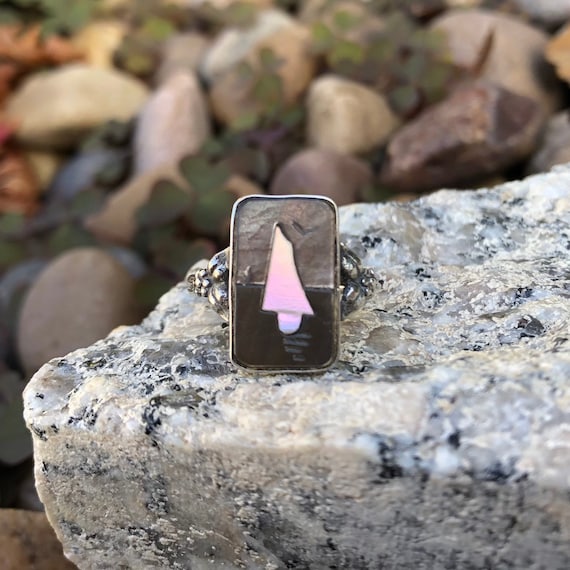 Mother of pearl inlay ring. Nautical ring. Vintage