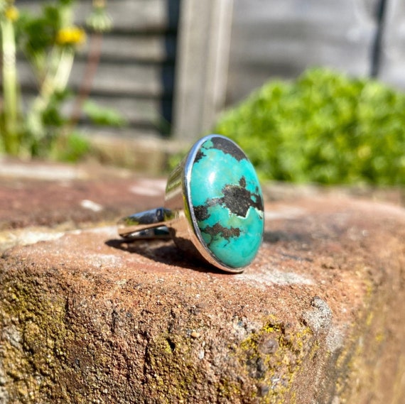 Gorgeous highly set turquoise ring. Green turquoi… - image 1