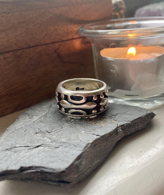 Chunky silver band ring discount