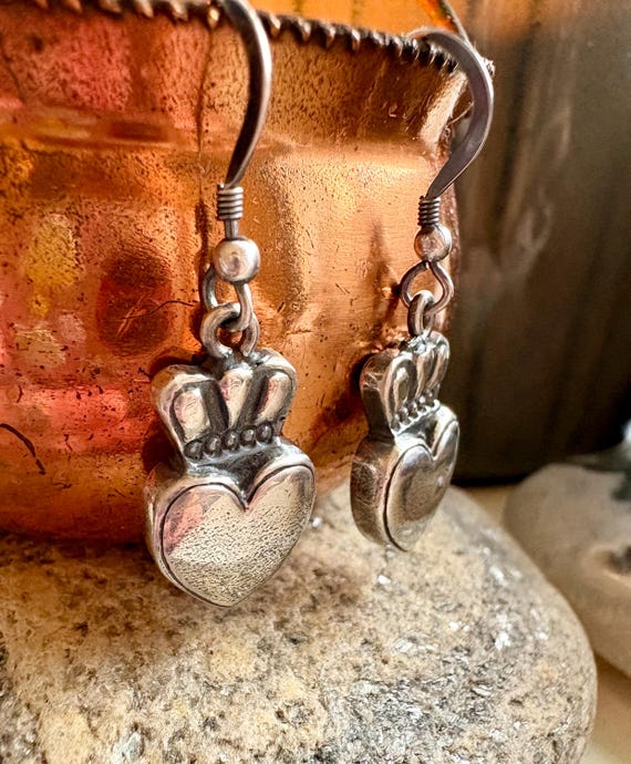 Solid weight Claddagh style earrings. Silver hear… - image 8