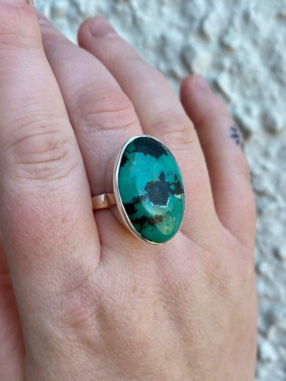 Gorgeous highly set turquoise ring. Green turquoi… - image 5