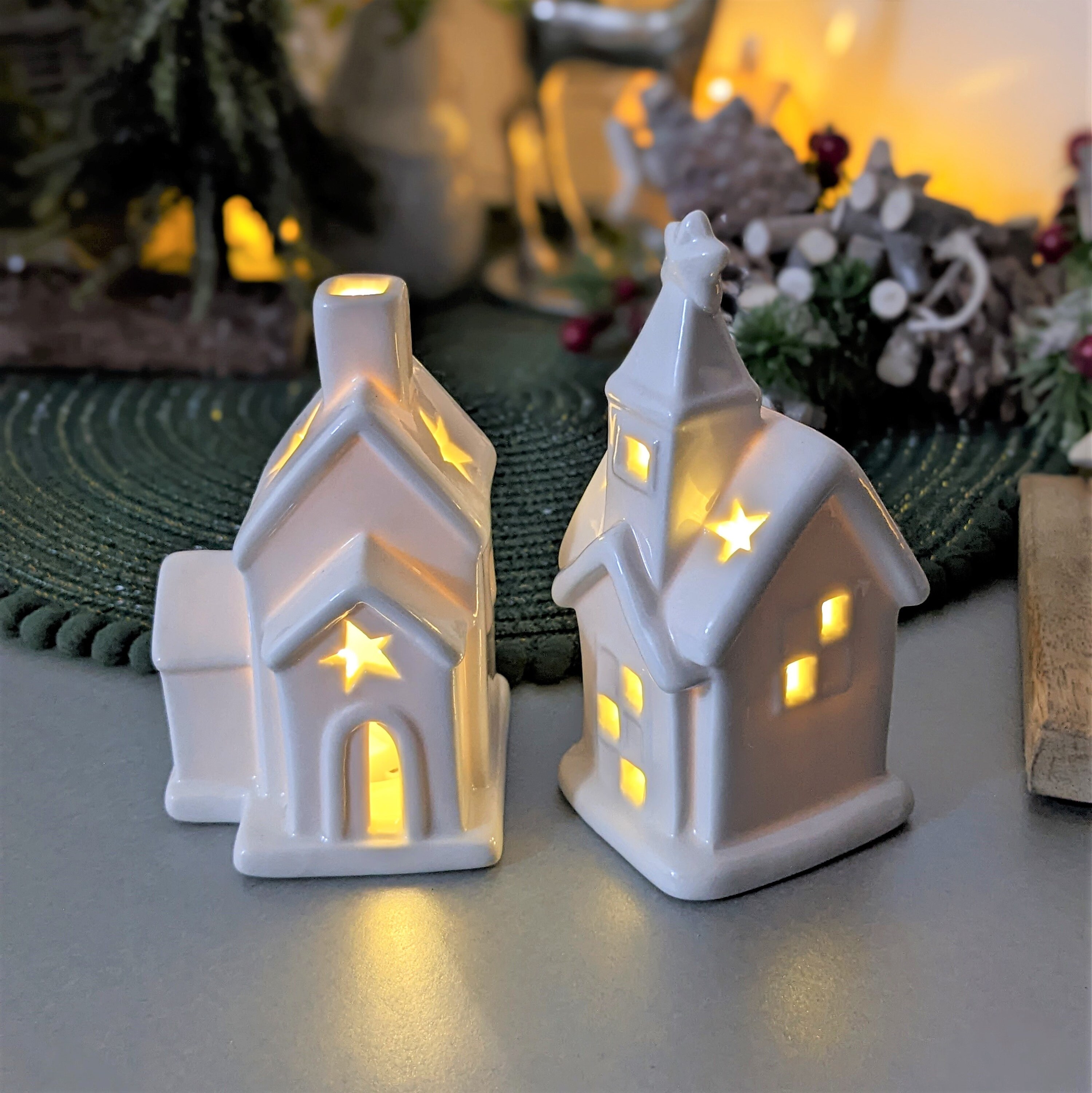 HOMCOM Christmas Village Advent Calendar With Light Up Table And HOMCOM Christmas Village Advent Calendar With Light Up Table And