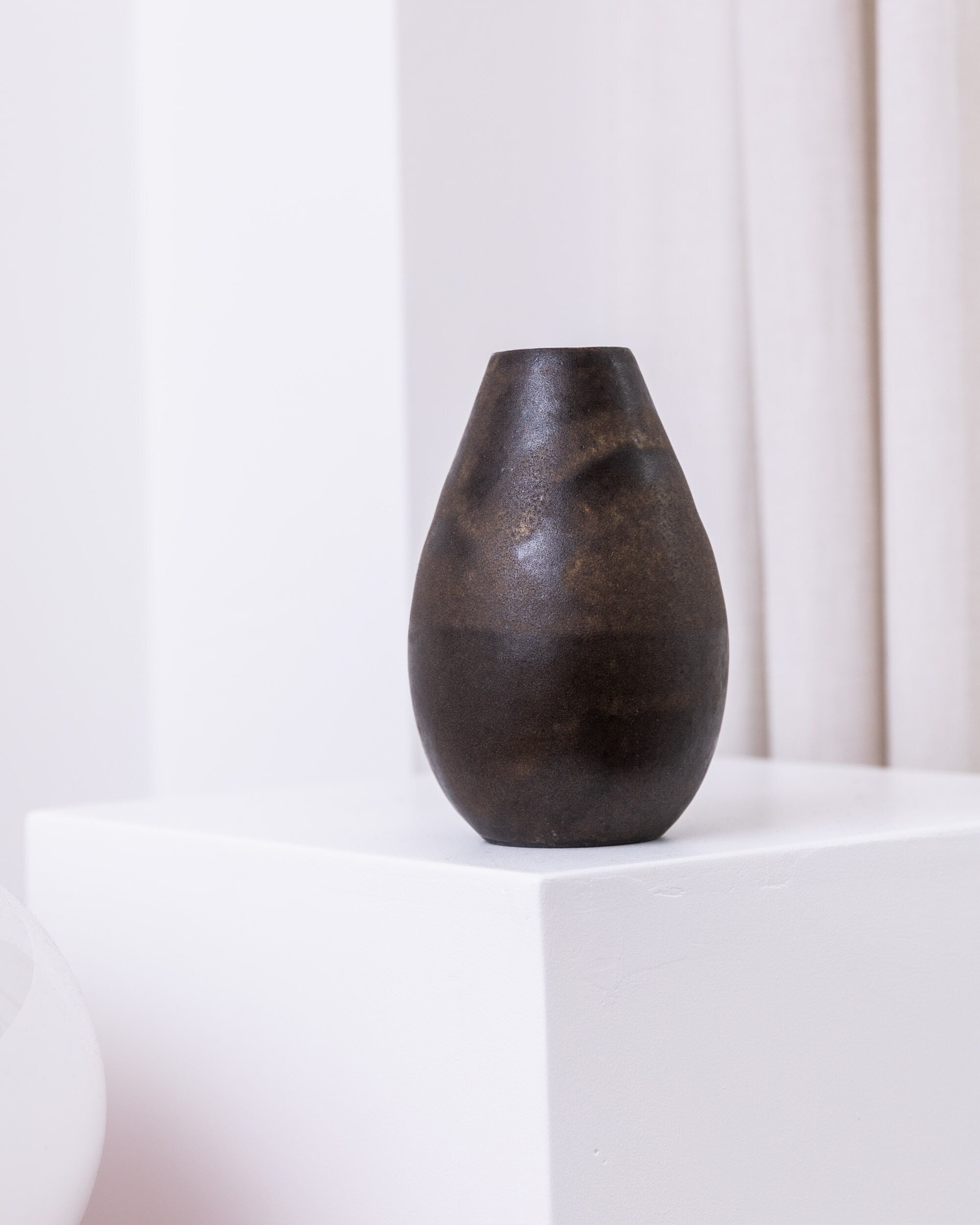 studio Ceramic Vase By Elisabeth Dunker - Organic Shape in Dark Brown Mid Century Ceramics 1960S