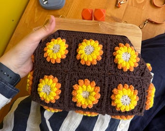 Crochet Vintage Sunflower Granny Square Clutch With Wooden Clasp, Crochet Purse Kiss Lock, Handmade Weekend Bag With Leather Strap
