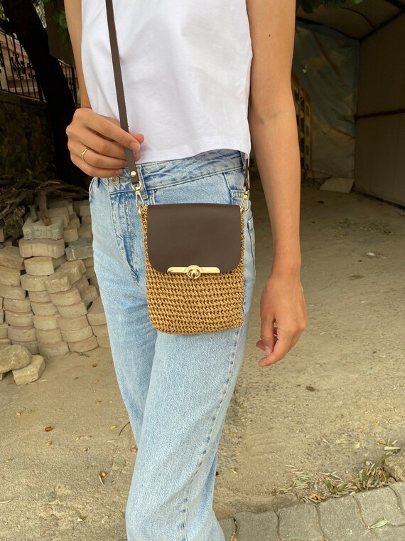 Luxury crossbody smartphone wallet sale
