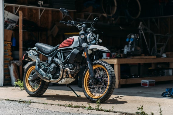 Ducati Scrambler Desert Sled Garage Print Etsy Ducati Scrambler Desert Sled Garage Print Etsy