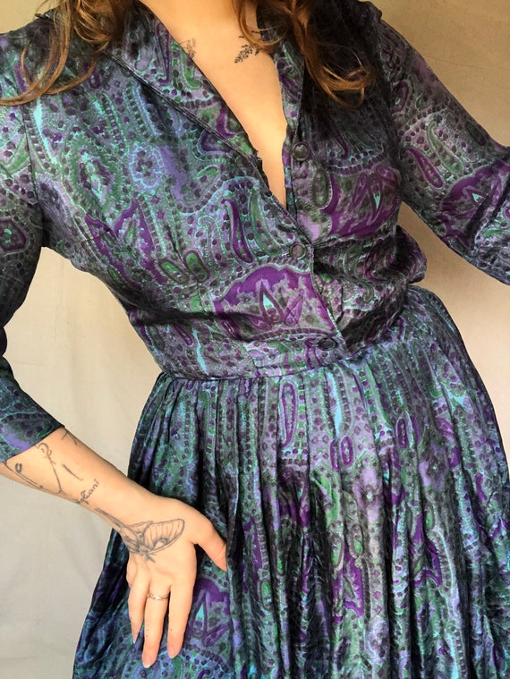Sz S 1950’s Silk Fit and Flare Paisley Dress