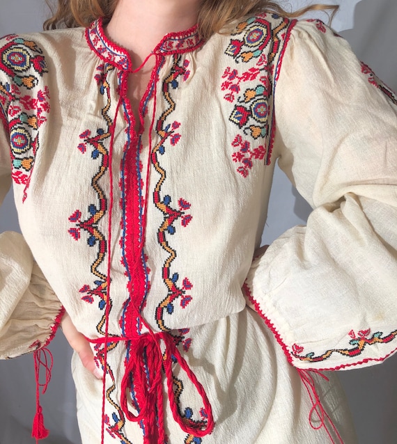 1970’s vyshyvanka dress