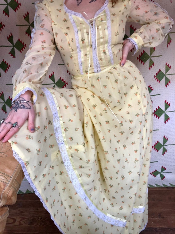 Size S 1970’s Gunne Sax Style Prairie Dress