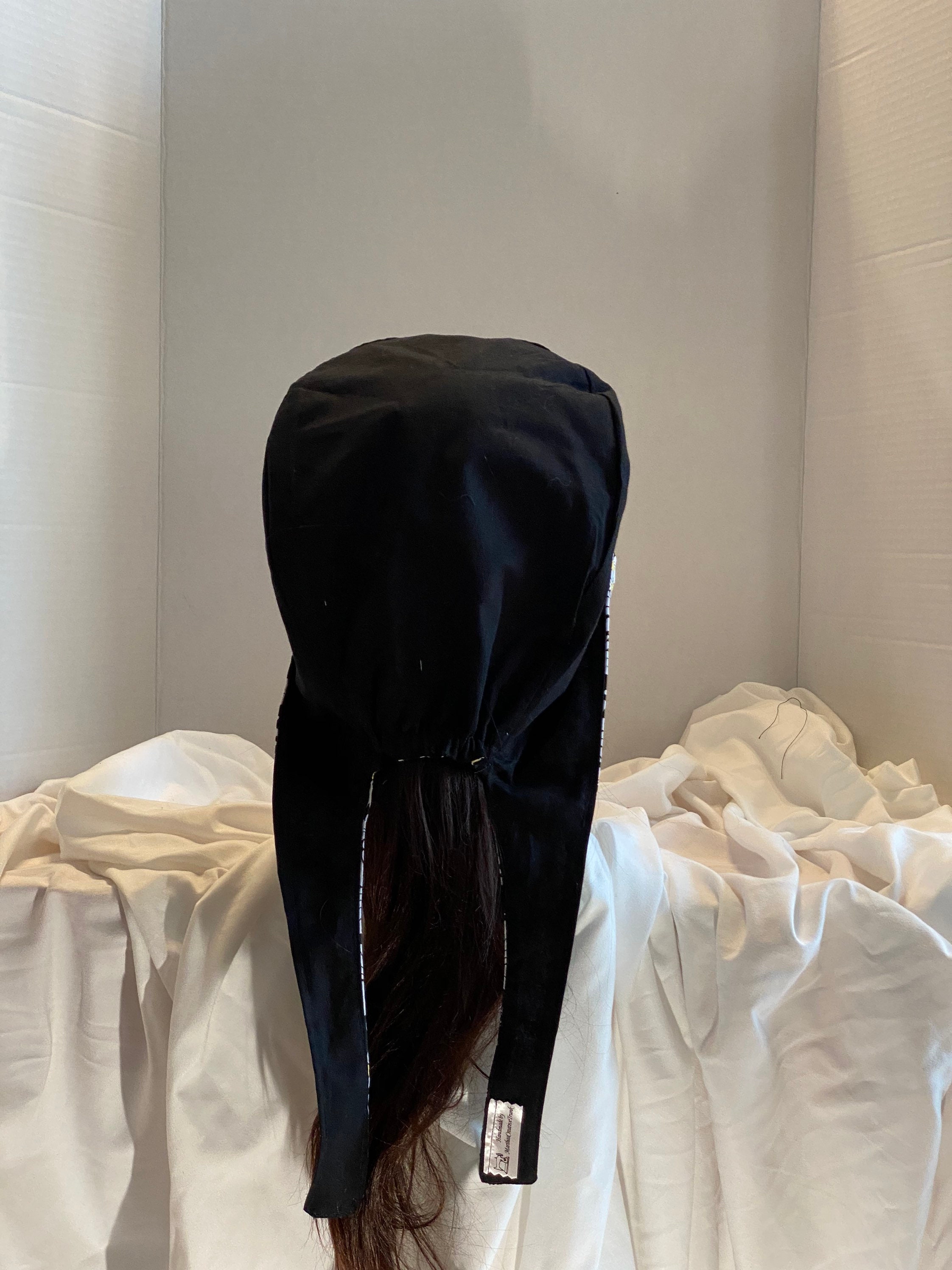 Reversible Scrub Capdaisies, Black and White Etsy Canada