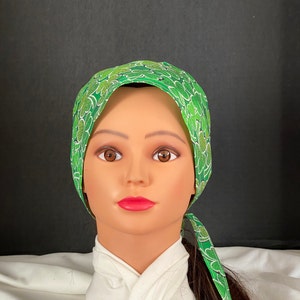 Shamrock Print Scrub Cap: Unisex Cotton Scrub Hat