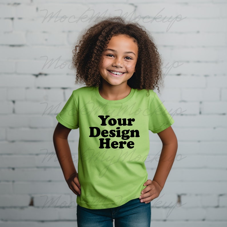Lime Gildan 5000B Kinder Heavy Coton Tee Mockup, Kinder T-Shirt Mockup, Lime Kinder T-Shirt Bild 1
