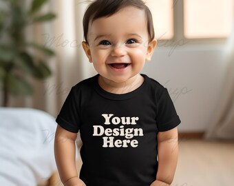 Schwarze Kaninchen-Häute 3322 Säuglings-feines Jersey-T-Stück Mockup, Baby-T-Shirt Mockup, schwarzes T-Shirt Säugling