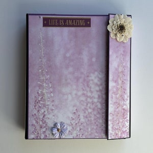 Álbum de recortes morado único, prefabricado y terminado, regalo para madres, álbum de fotos, regalo único de cumpleaños, jubilación, aniversario, regalo para artesanos