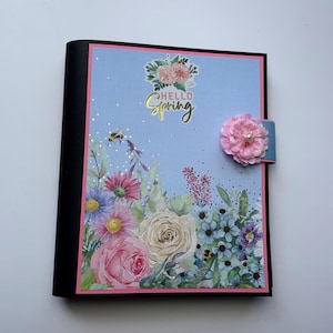 Álbum de fotos de primavera terminado, regalo de cumpleaños único, álbum de recortes listo para usar, regalo de jubilación, libro de recuerdos, regalo para el artesano