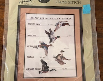 In Stitches Enchanted Kitchen Apron /& Cookbook Pattern Uncut Natalie Ross