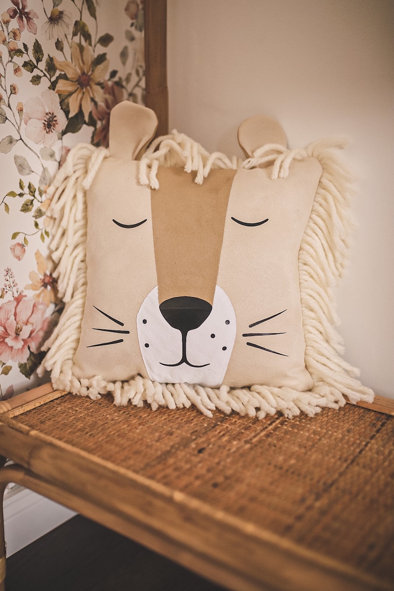 Coussin lion