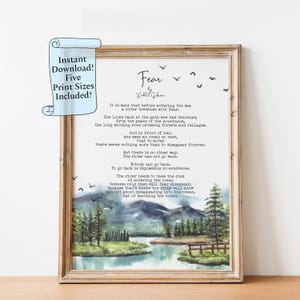 Puede incluir: Una pintura de acuarela de un río que desemboca en el océano. La pintura está enmarcada en un marco de madera clara. El texto de la pintura dice: "Se dice que antes de entrar en el mar, un río tiembla de miedo. Mira hacia atrás el camino que ha recorrido, desde las cumbres de las montañas, el largo camino sinuoso que cruza bosques y aldeas. Y frente a ella, ve un océano tan vasto, que al entrar parece que no hay nada más que desaparecer para siempre. Pero no hay otro camino. El río no puede volver atrás. Nadie puede volver atrás. Volver atrás es imposible en la existencia. El río necesita correr el riesgo de entrar en el océano porque solo entonces el miedo desaparecerá, porque ahí es donde el río sabrá que no se trata de desaparecer en el océano, sino de convertirse en el océano."