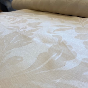 Madeleine Champagne Linen Damask