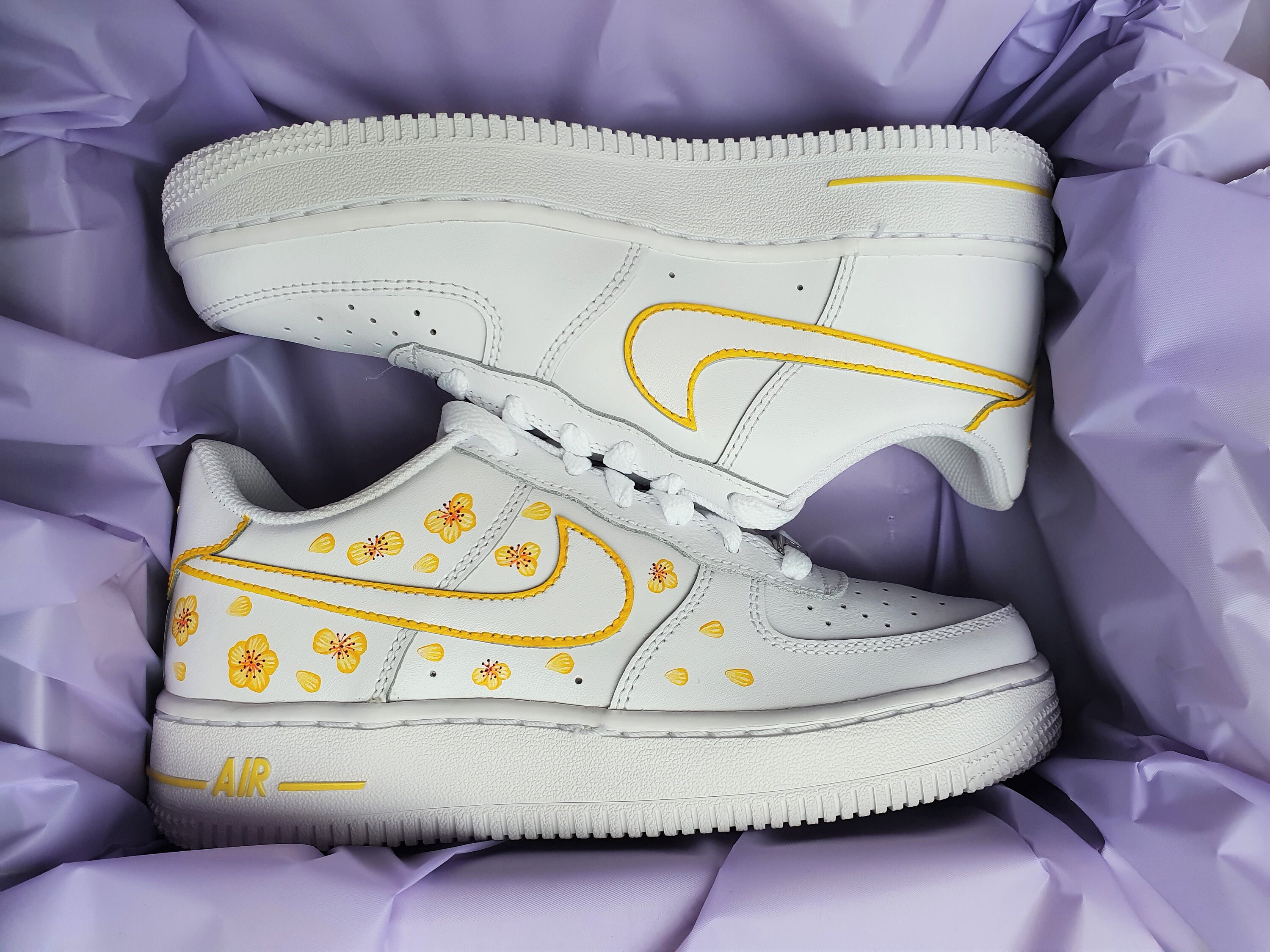 yellow air force 1 with flowers