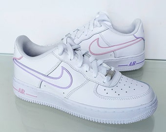 Diseño de garrapatas rosa azul y lila Custom Nike Air Force | Etsy México