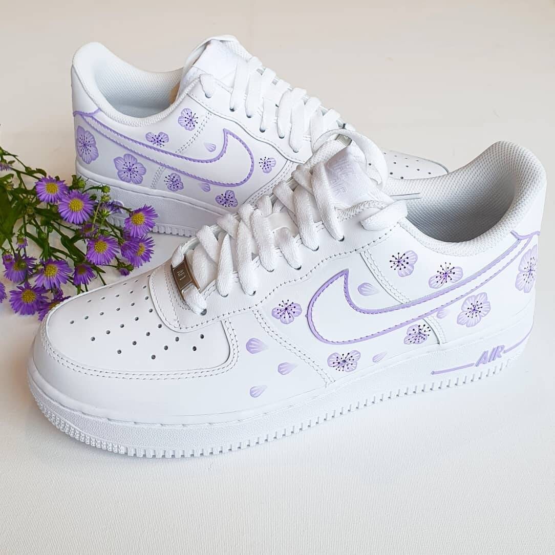 Flores de flores lilas Nike Air Force 1 personalizadas | Etsy España