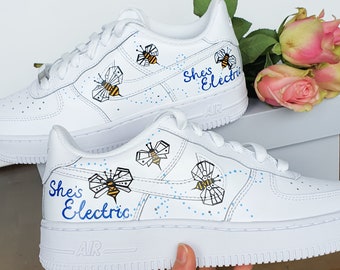 Custom Air Force 1s cute paintings sprinkled in x par LinaTweeArt Custom Air Force 1s cute paintings sprinkled in x par LinaTweeArt