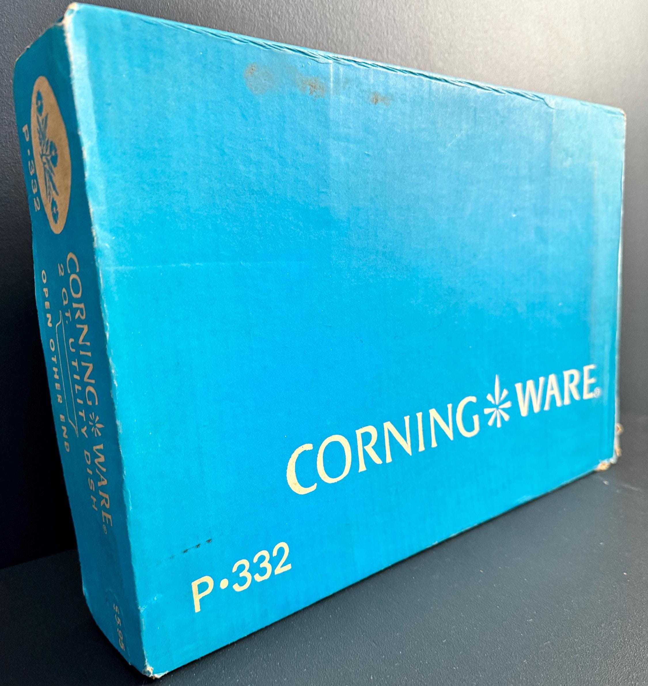 コーニングウエア　 ブルーフラワー 2QT オーブン皿　P-332 CLEARANCE SALE Corning Ware P-332 Blue Cornflower Baking