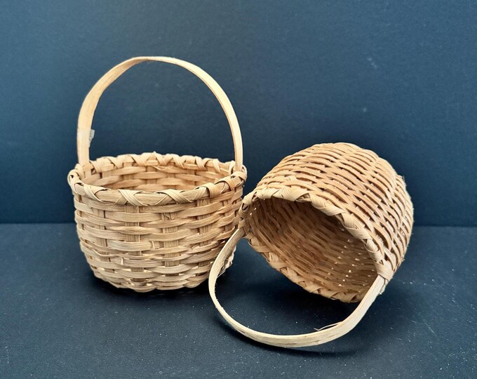 Pair of Mini Wicker Handled Baskets - Etsy