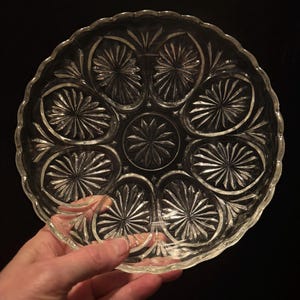 Anchor Hocking EAPG Clear Glass Scalloped Edge Bowl