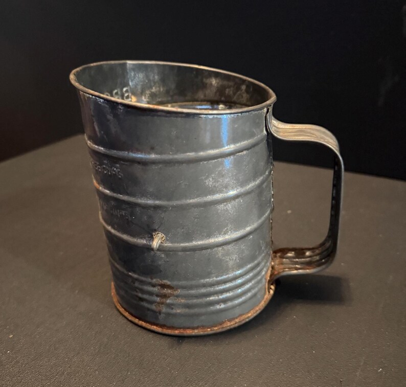 Very Old Rusted Cups Vintage Browell's 3 Cup Sifter With Handle - Etsy
