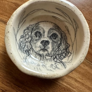 Entzückende Cocker Spaniel Hand gezeichnet auf einem handgemachten Keramik Ring Teller, Catchall Teller, Teebeutel Teller, Kein Druck, Aufkleber, Stempel
