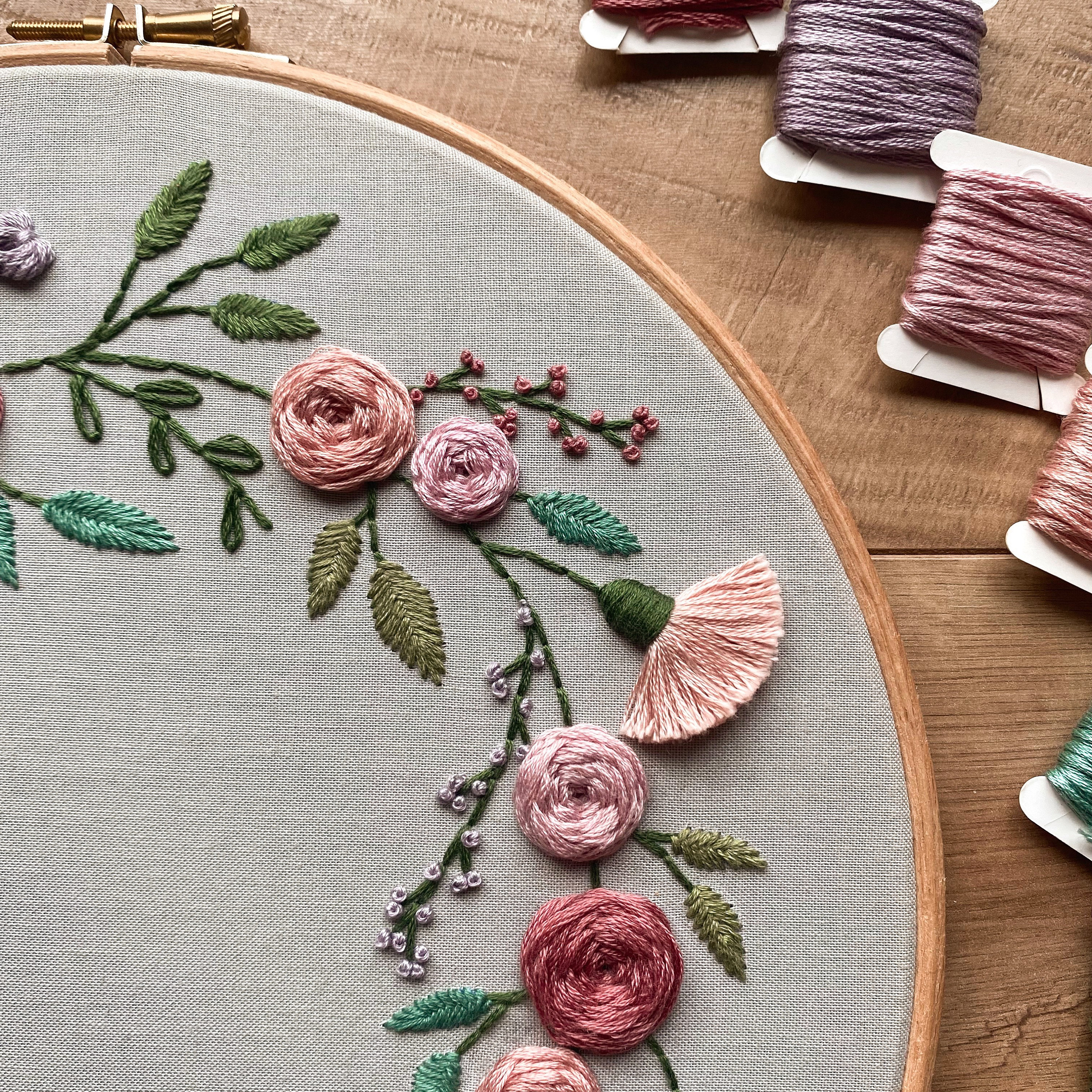 Floral Summer Wreath | Floral Embroidery Pattern | Embroidery Hoop Art ...