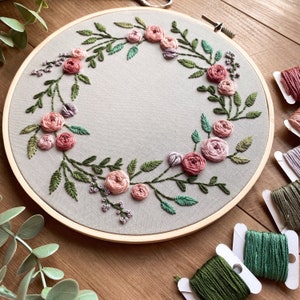 Floral Bloom Wreath | Floral Embroidery Pattern | Embroidery Hoop Art ...