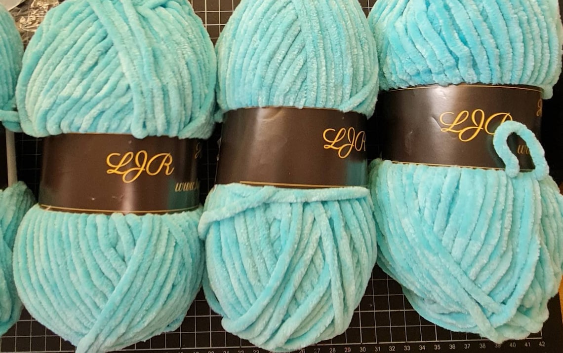 Super SOFT baby fluffy Chunky Microfibre yarn wool 100gm 120m Etsy