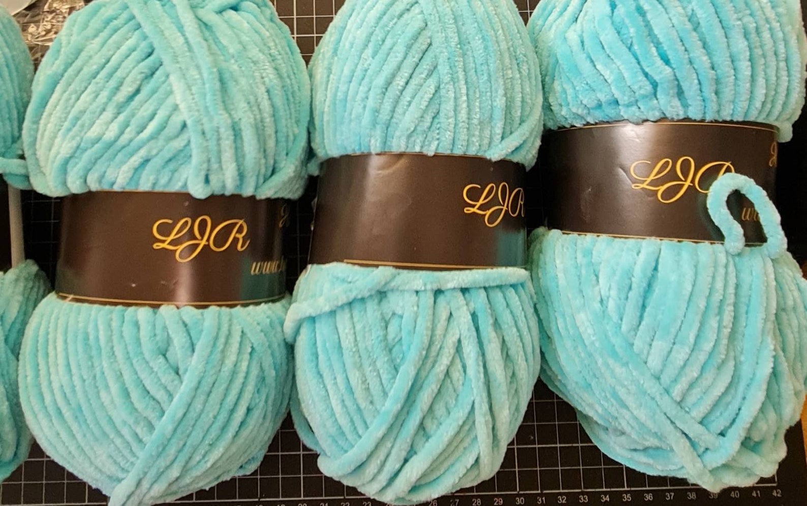 Super SOFT baby fluffy Chunky Microfibre yarn wool 100gm 120m Etsy