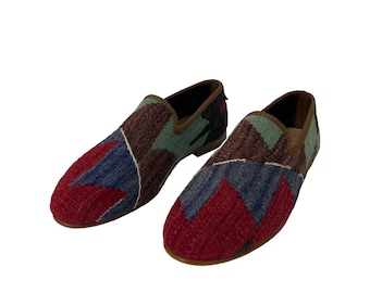 Vintage shoes, Kilim shoes, Men shoes size 9, Men Shoes, Kilim loafers, Leather sole shoes, Tribal shoes, Wool shoes,  Unique shoes